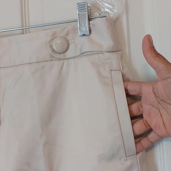 J.Crew Ecru White Pencil Skirt with Button Accent Women's Size 6 - Picture 3 of 8